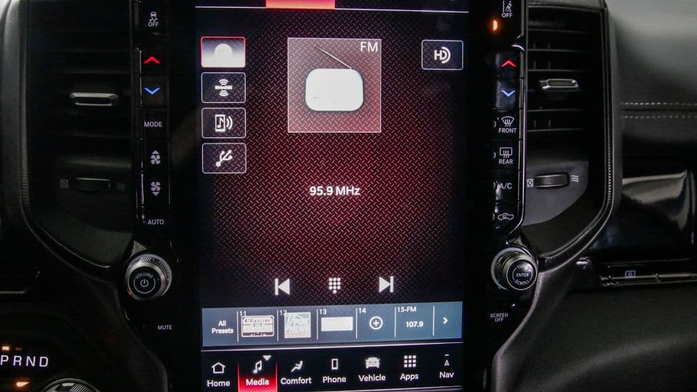 Dodge Ram Sport 2025 — photo 16