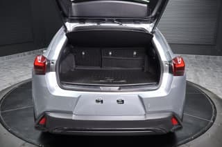 Lexus UX 300h 4-door Compact Passenger Car 2025 — photo 5