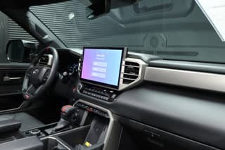 Toyota Tundra 4WD Standard Pickup Trucks 2025 — photo 10