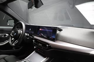 BMW 3 Series 4-door Compact Passenger Car 2025 — photo 10