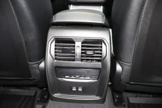 BMW 3 Series 4-door Compact Passenger Car 2025 — photo 25