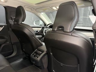 Volvo V90 Cross Country Mid-Size Wagon 2024 — photo 28