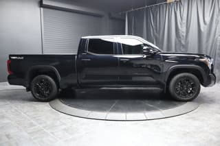 Toyota Tundra 4WD Standard Pickup Trucks 2025 — photo 2