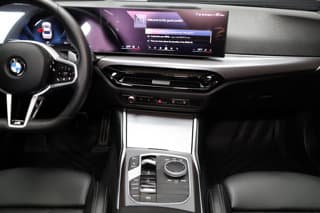 BMW 3 Series 4-door Compact Passenger Car 2025 — photo 19