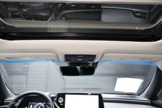 Lexus ES 300h 4-door Mid-Size Passenger Car 2025 — photo 24