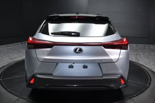 Lexus UX 300h 4-door Compact Passenger Car 2025 — photo 4