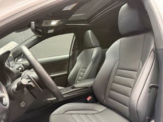 Lexus IS 300 4-door Compact Passenger Car 2025 — photo 14