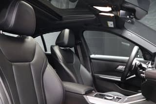 BMW 3 Series 4-door Compact Passenger Car 2025 — photo 11