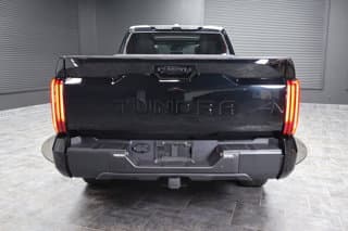 Toyota Tundra 4WD Standard Pickup Trucks 2025 — photo 4