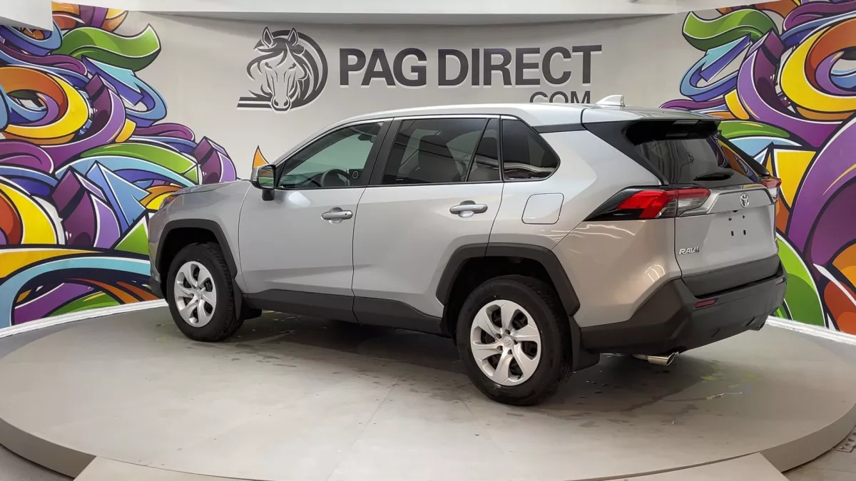 Toyota RAV4 2025 — photo 6