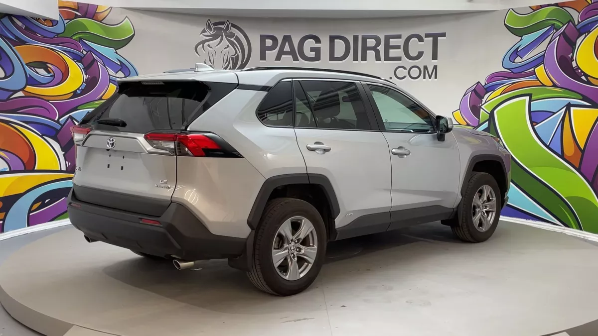 Toyota RAV4 2024 — photo 2