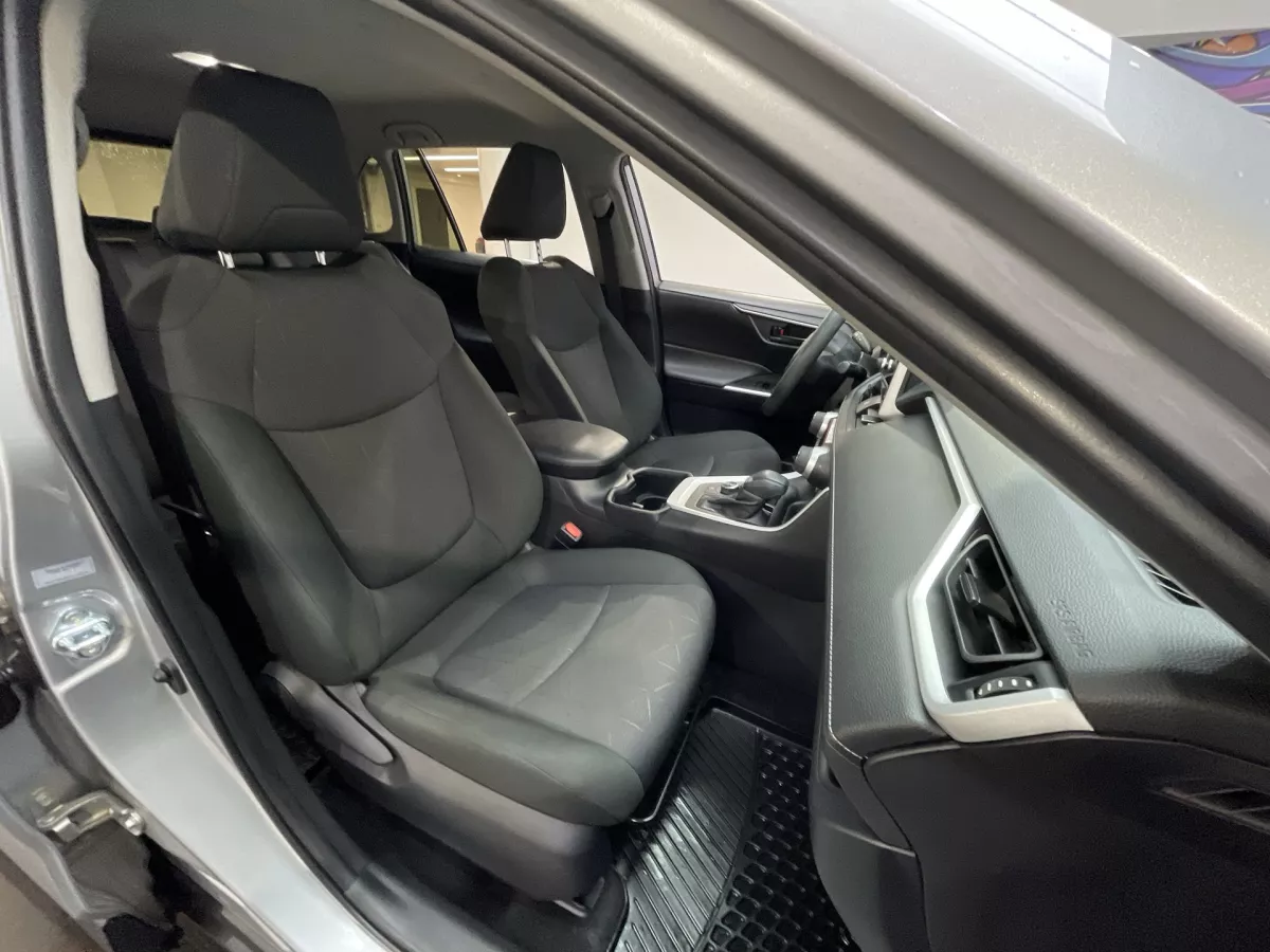 Toyota RAV4 2025 — photo 26