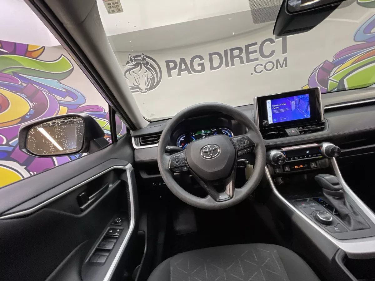 Toyota RAV4 2025 — photo 11