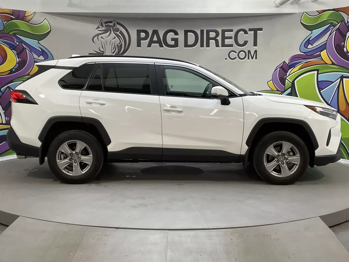 Toyota RAV4 2025 — photo 9