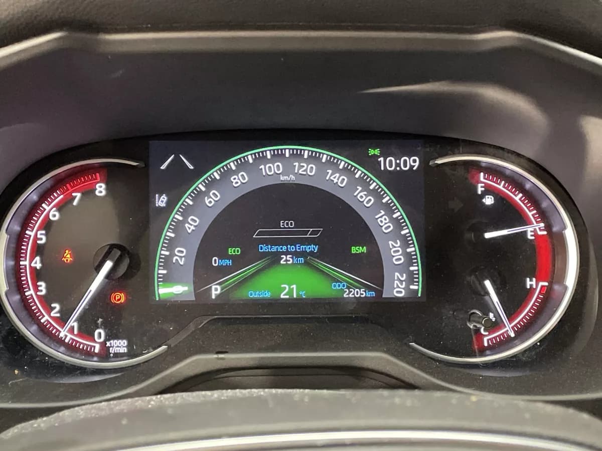 Toyota RAV4 2025 — photo 10