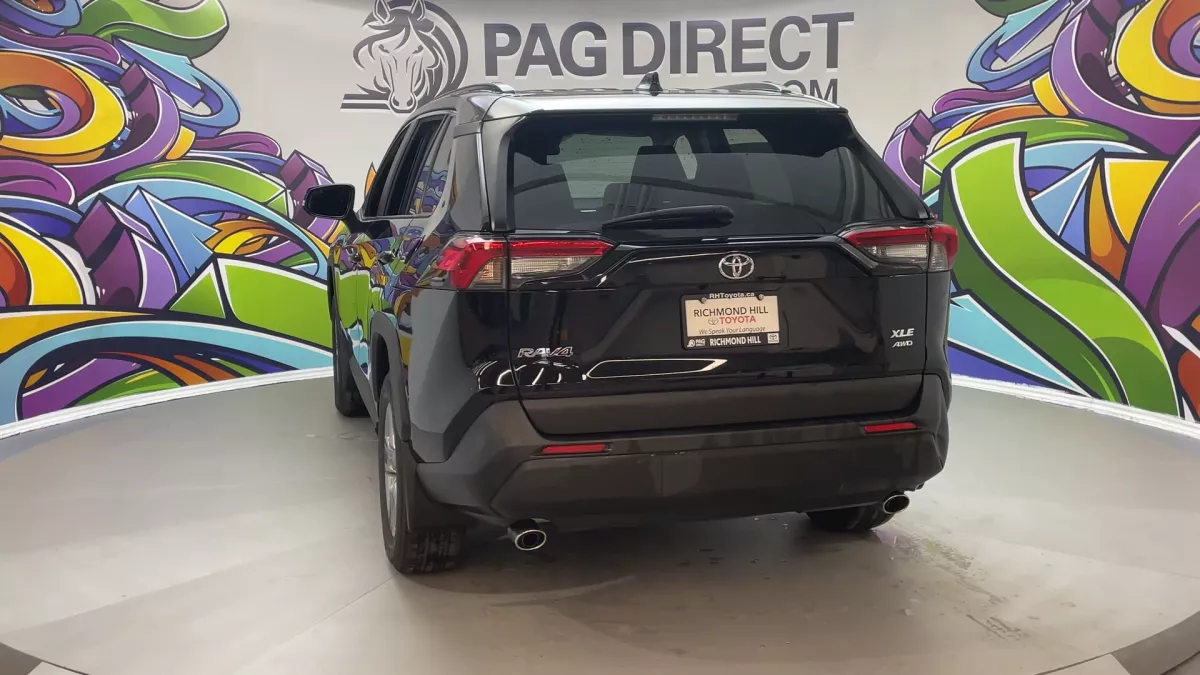 Toyota RAV4 2025 — photo 2