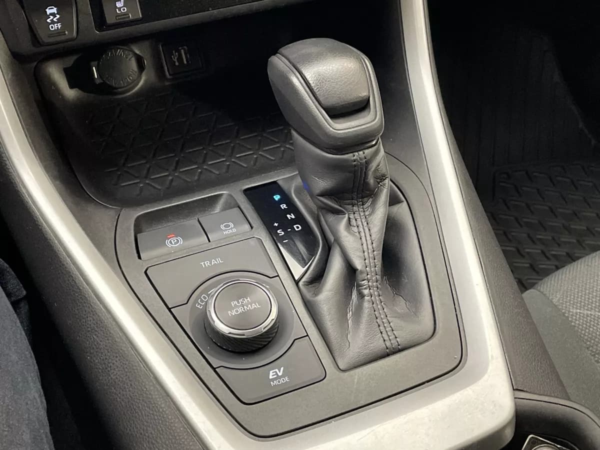 Toyota RAV4 2024 — photo 22