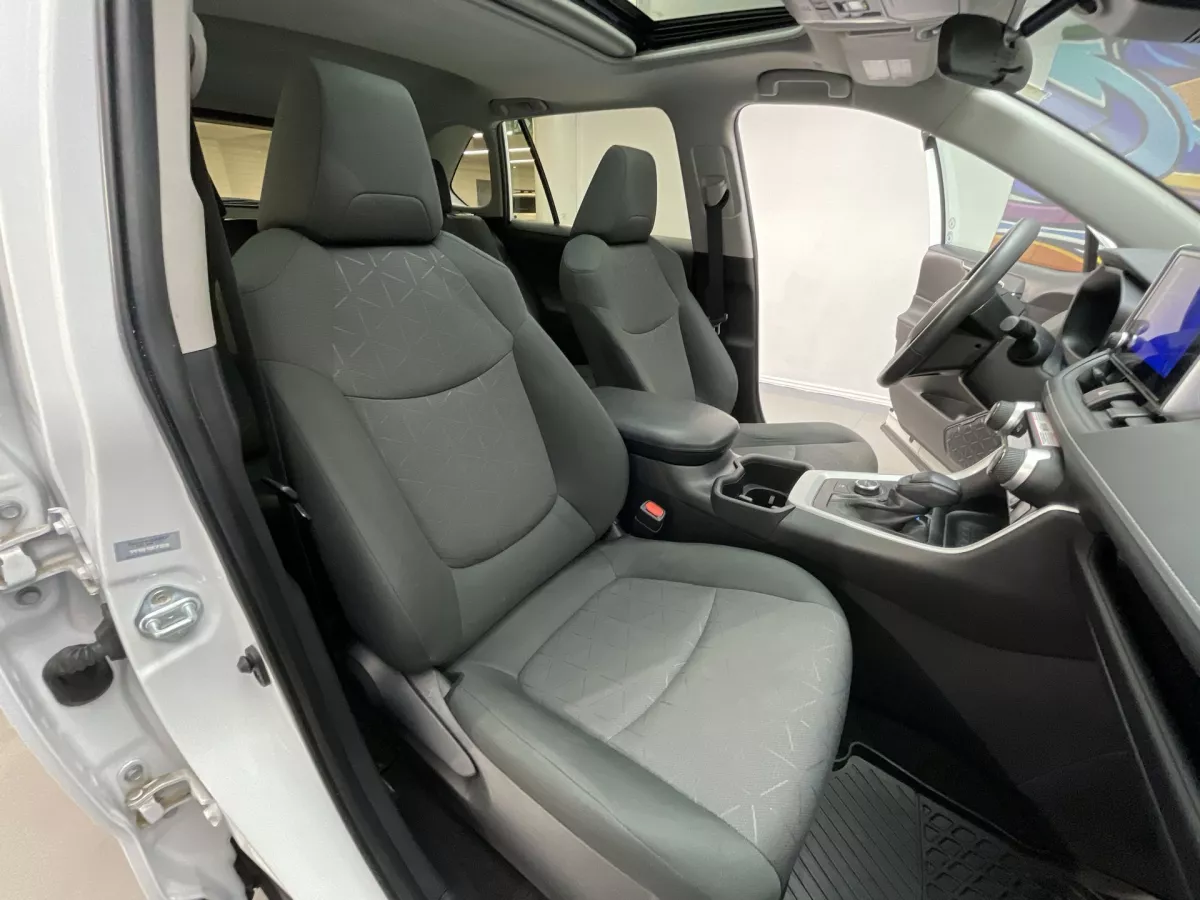 Toyota RAV4 2024 — photo 26