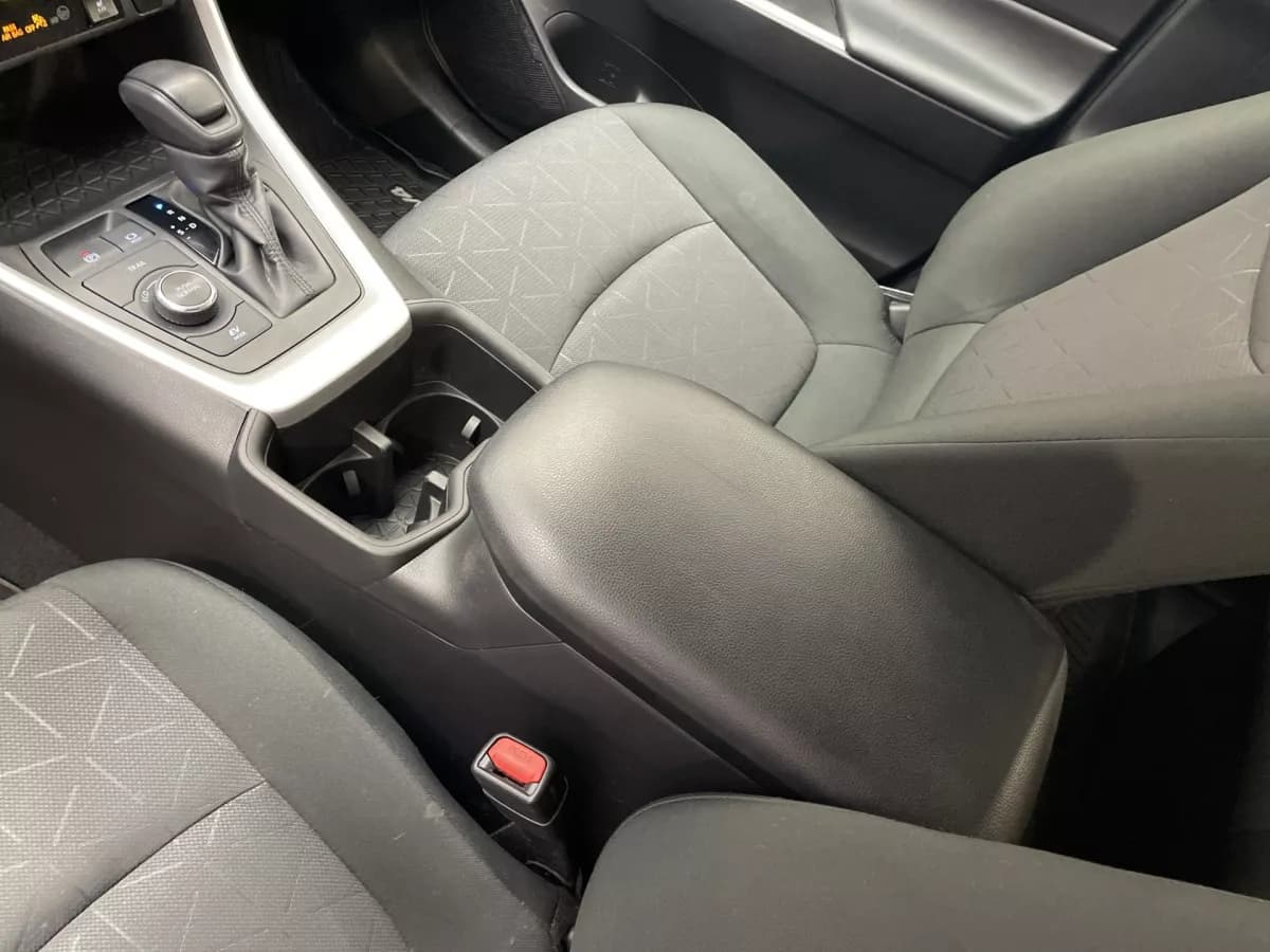 Toyota RAV4 2024 — photo 23