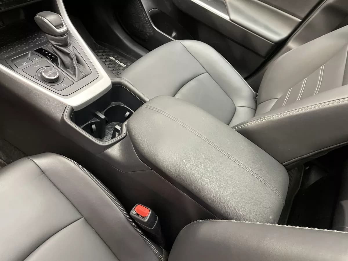 Toyota RAV4 2025 — photo 23