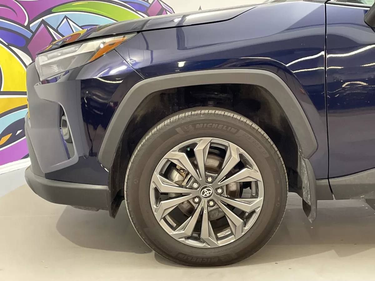 Toyota RAV4 2025 — photo 19