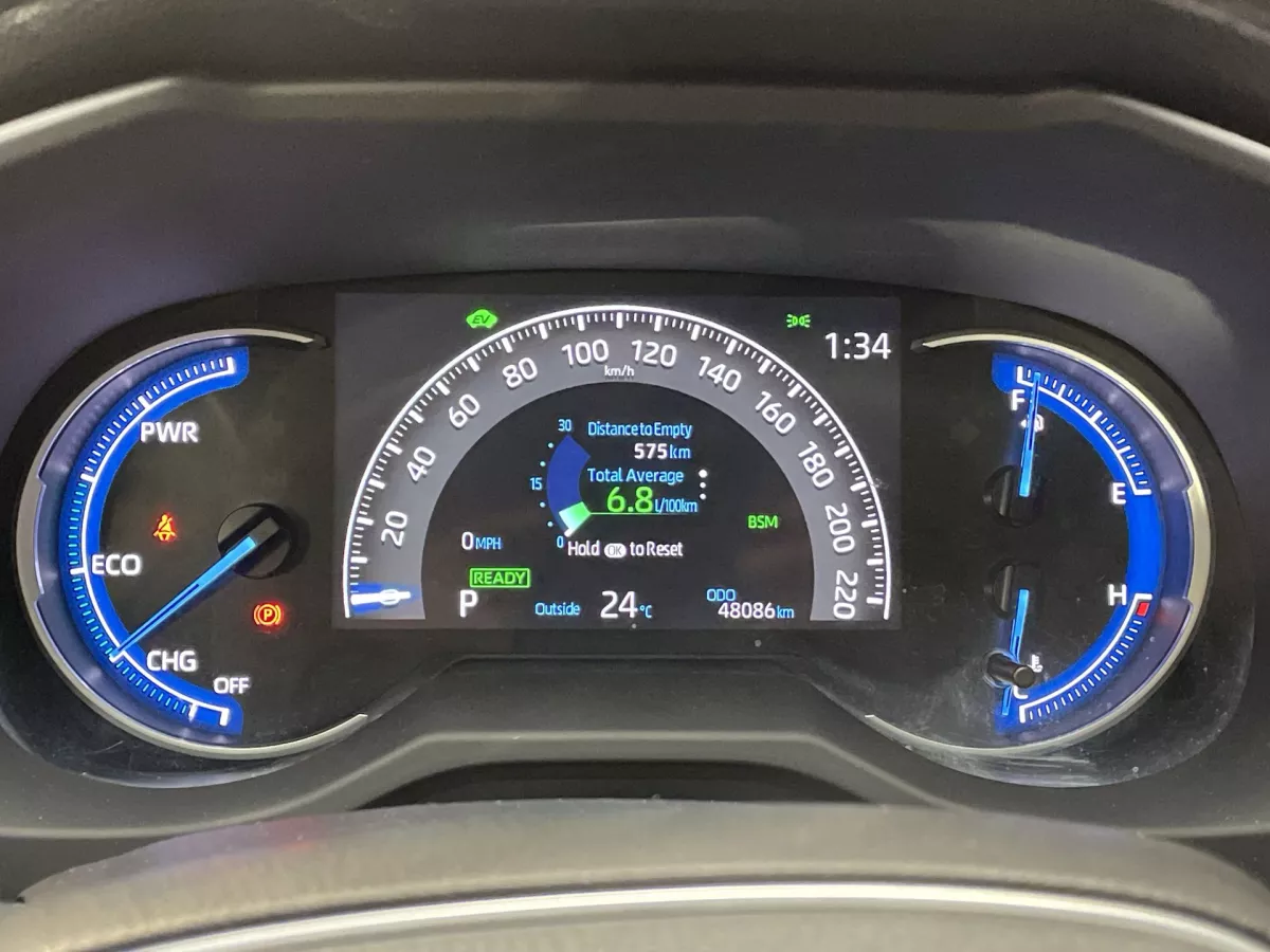 Toyota RAV4 2025 — photo 10