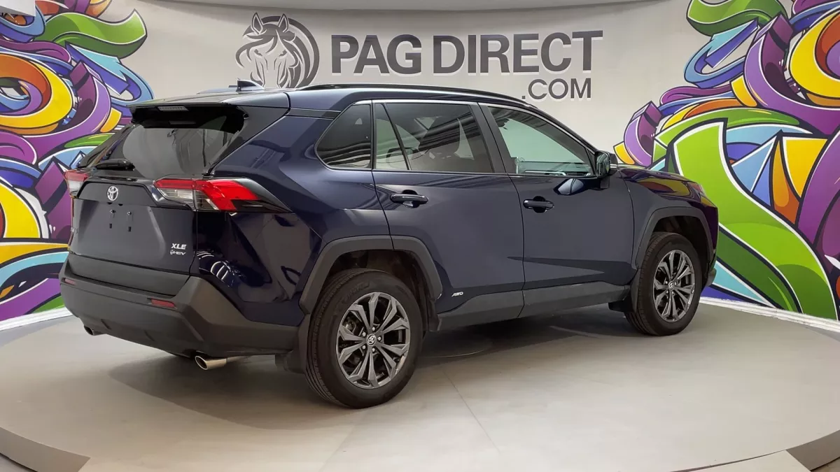 Toyota RAV4 2025 — photo 2