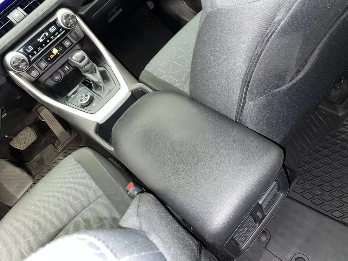 Toyota RAV4 2025 — photo 23
