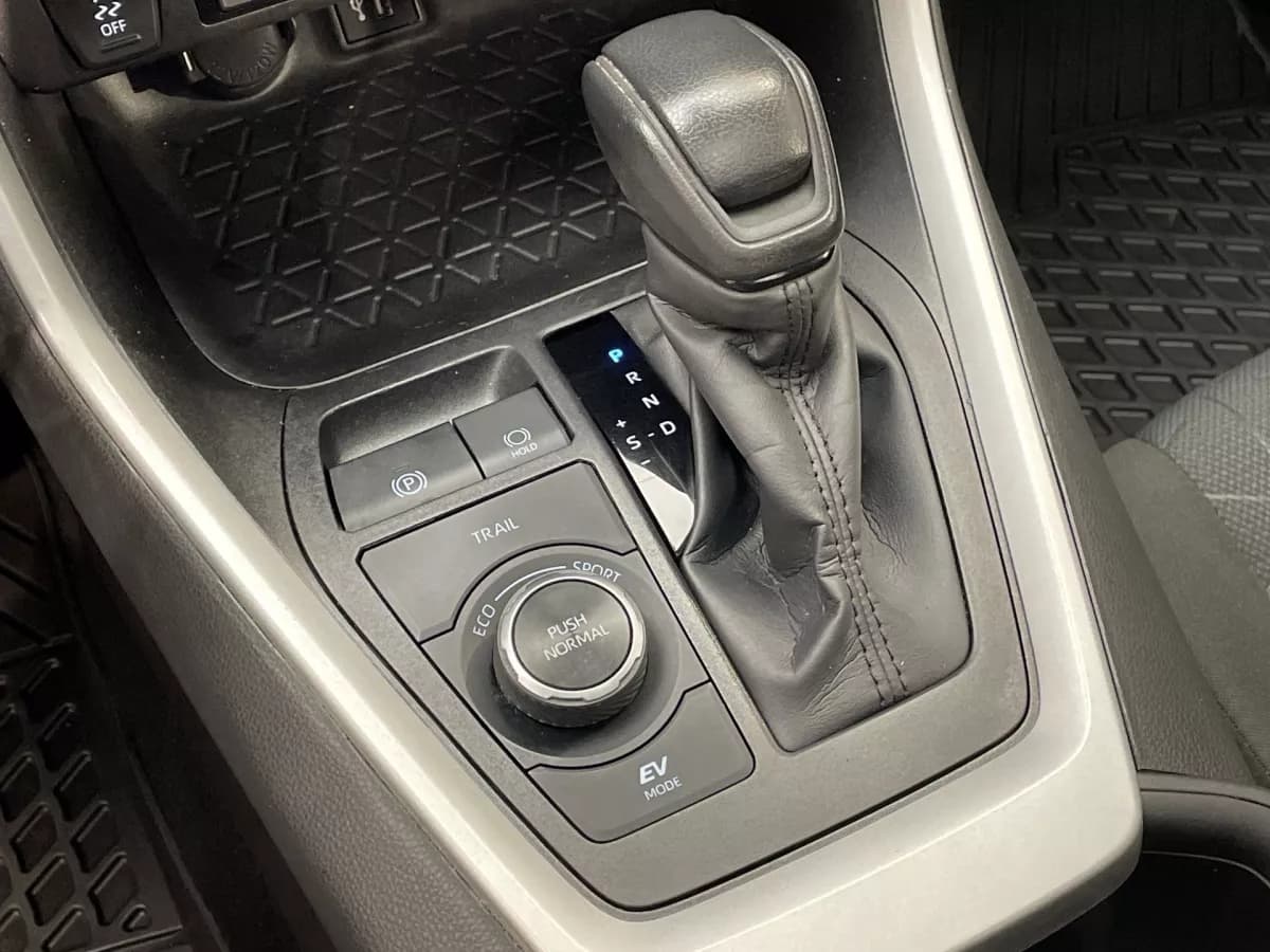 Toyota RAV4 2025 — photo 22