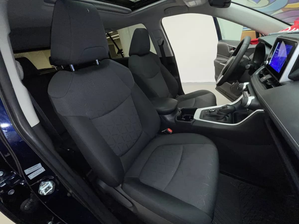 Toyota RAV4 2025 — photo 26