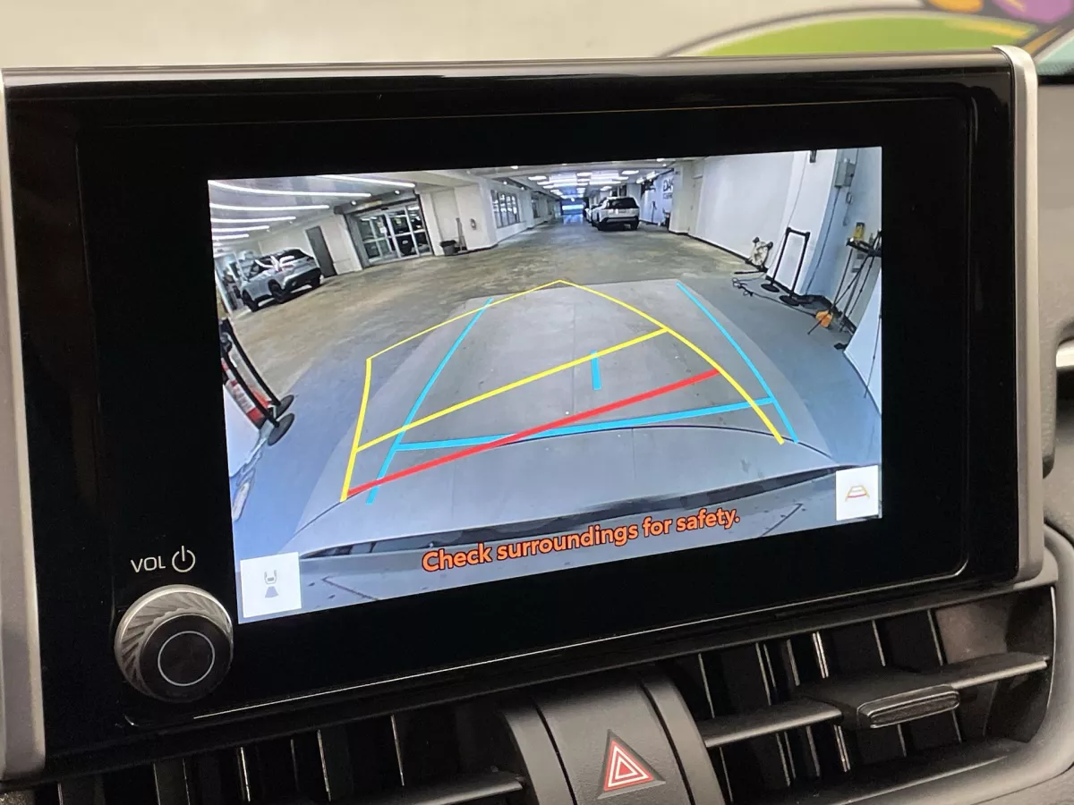 Toyota RAV4 2025 — photo 24