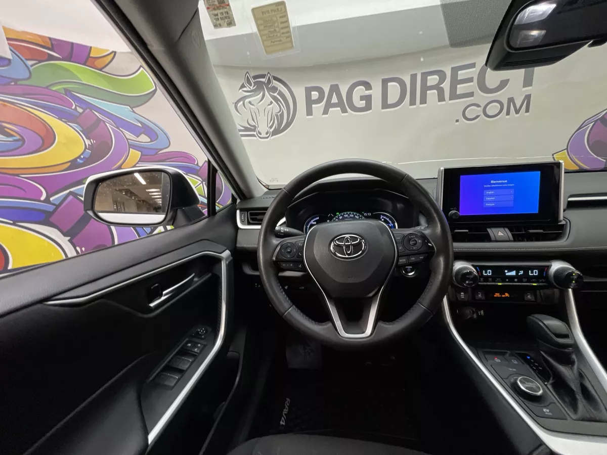 Toyota RAV4 2025 — photo 11