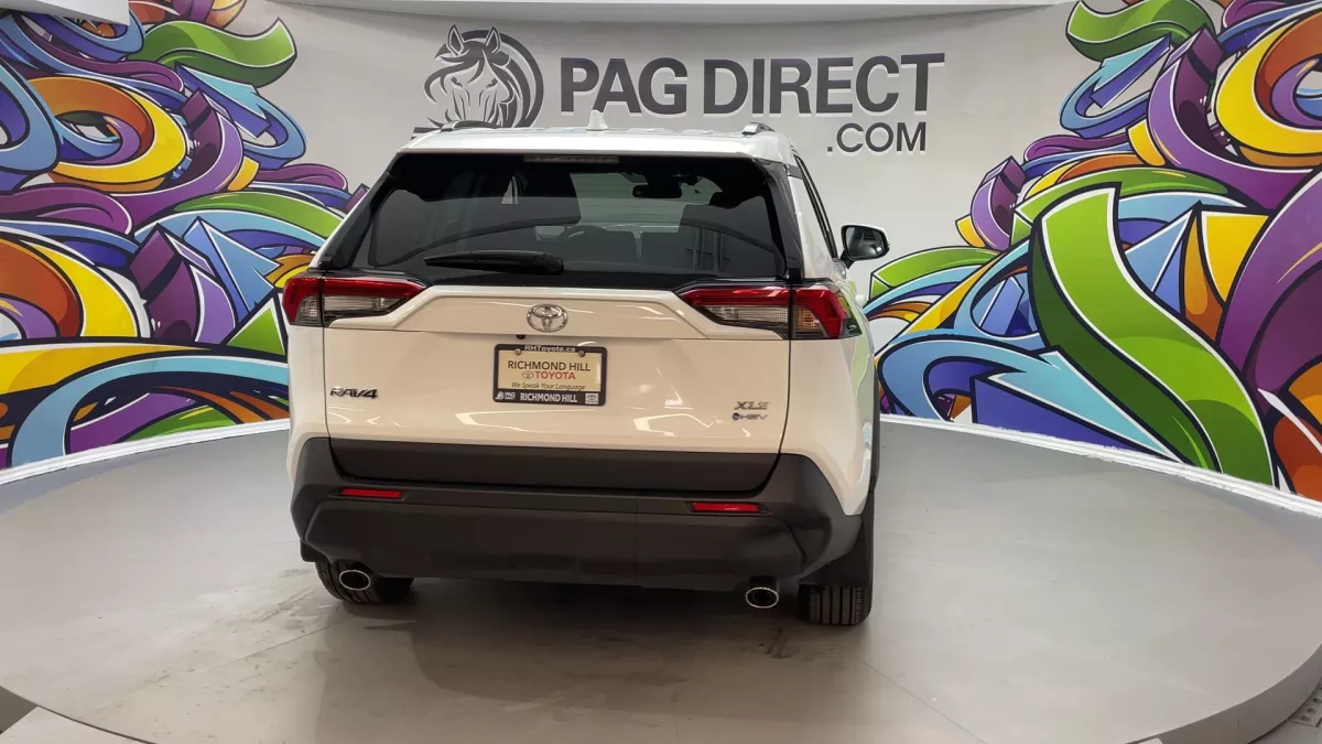Toyota RAV4 2025 — photo 9