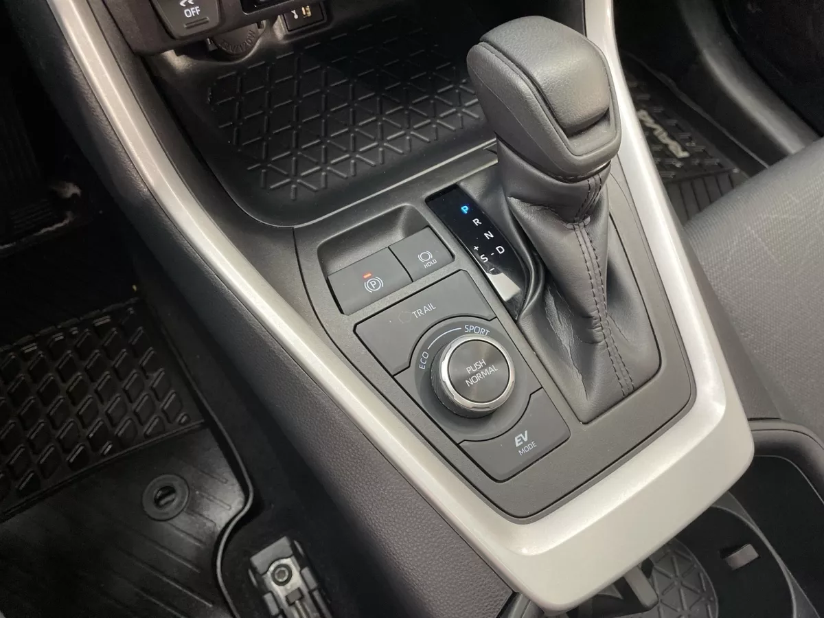 Toyota RAV4 2025 — photo 23