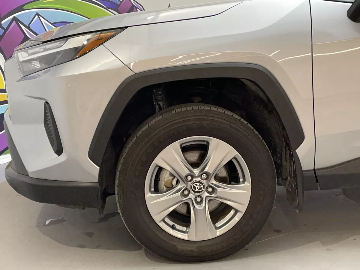 Toyota RAV4 2025 — photo 19