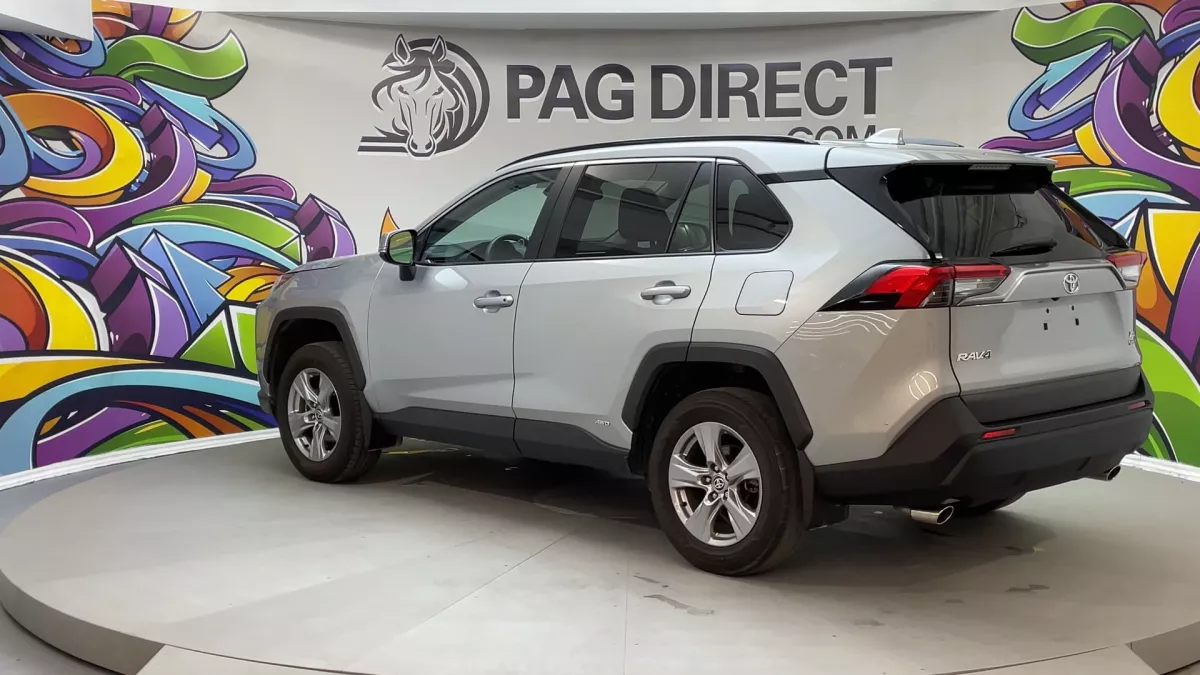 Toyota RAV4 2025 — photo 4