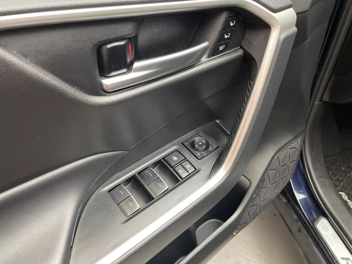 Toyota RAV4 2024 — photo 15