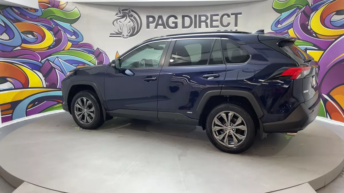 Toyota RAV4 2024 — photo 3