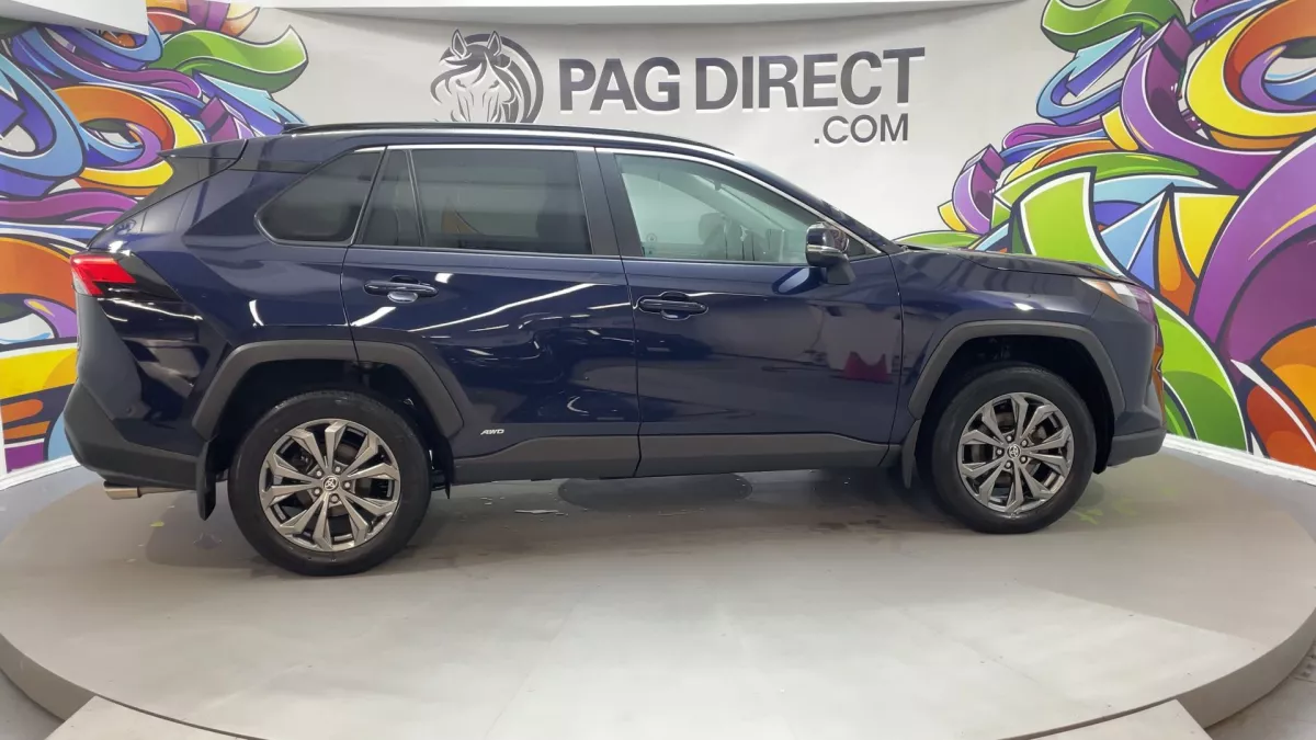 Toyota RAV4 2024 — photo 8