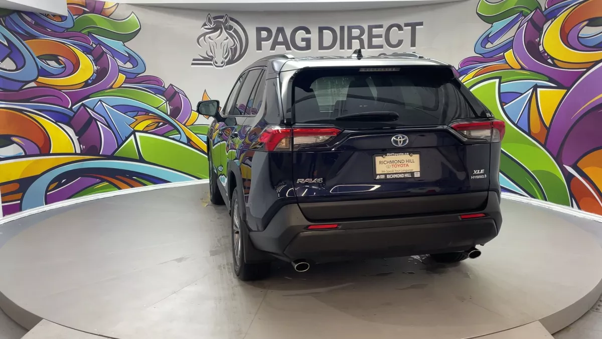 Toyota RAV4 2024 — photo 2