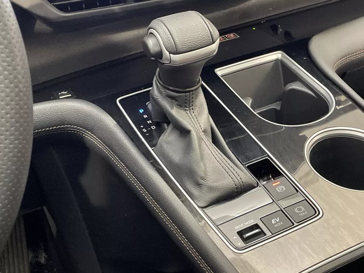 Toyota Sienna 2025 — photo 22