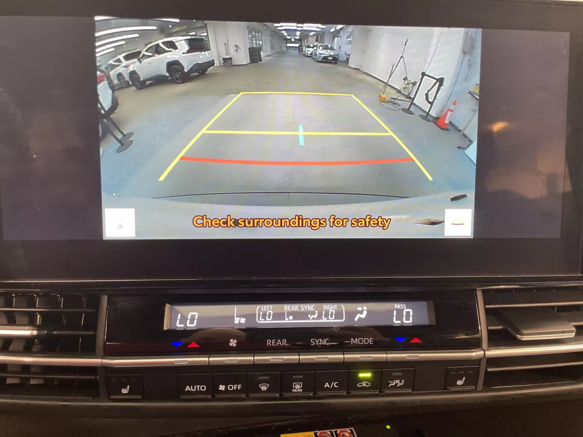 Toyota Sienna 2025 — photo 25