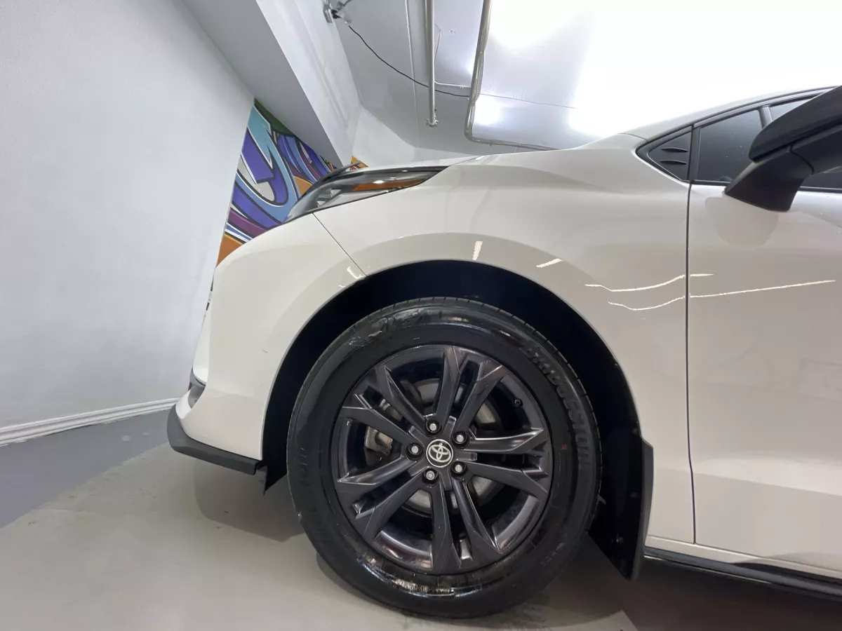 Toyota Sienna 2025 — photo 19