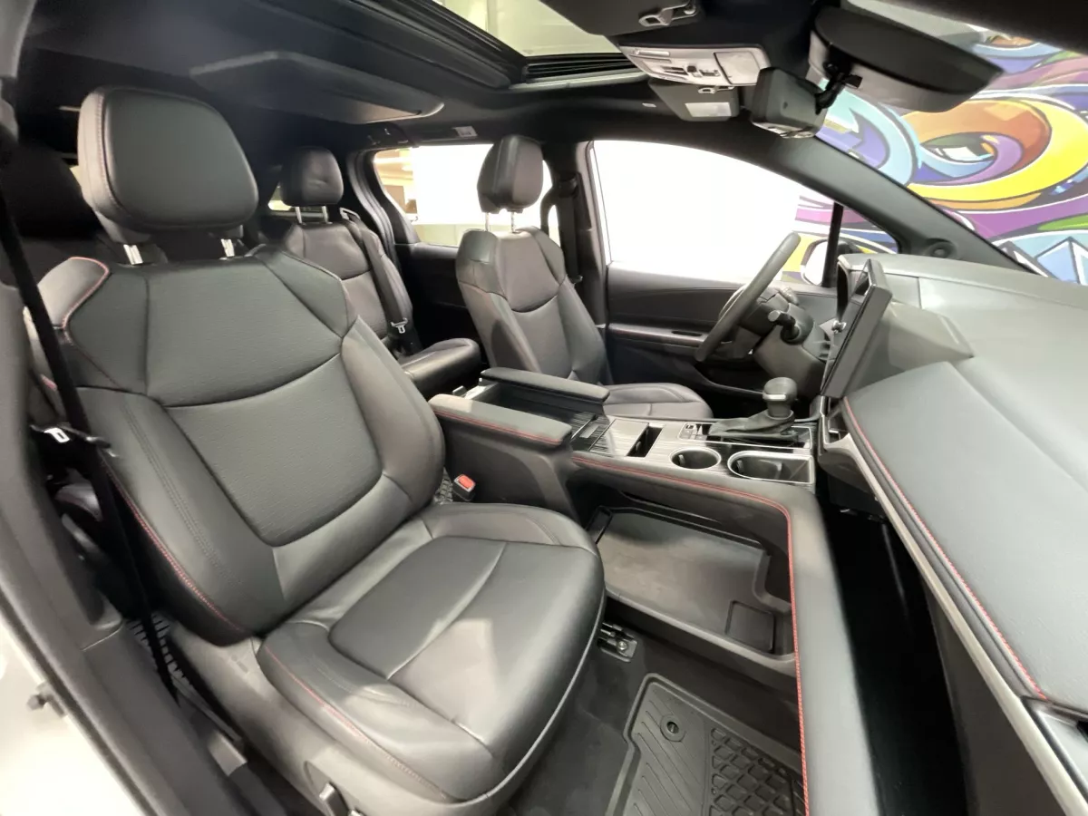 Toyota Sienna 2025 — photo 28