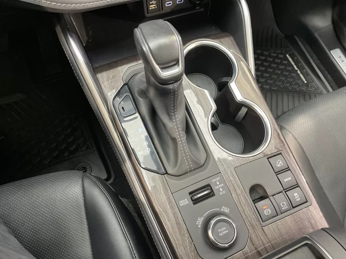 Toyota Highlander 2024 — photo 23