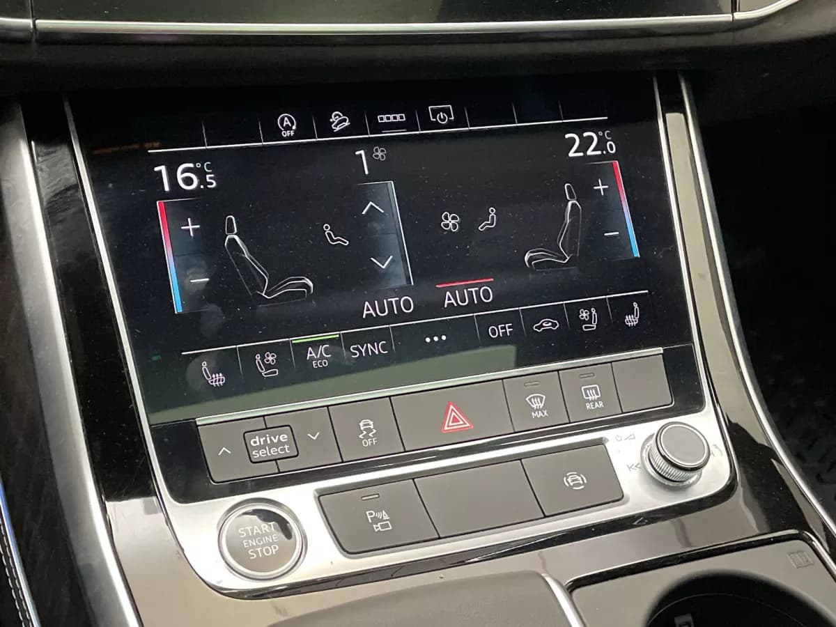 Audi Q7 2025 — photo 17