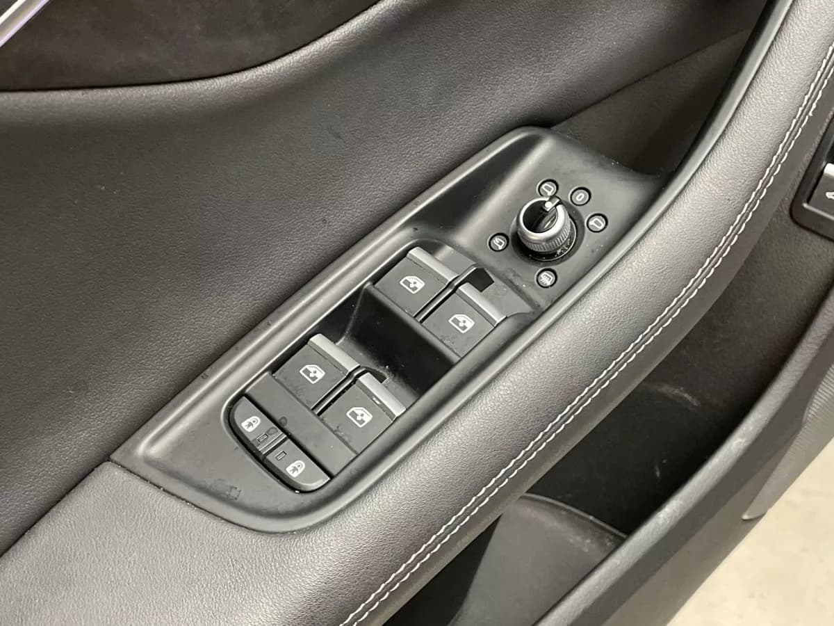 Audi Q7 2025 — photo 15