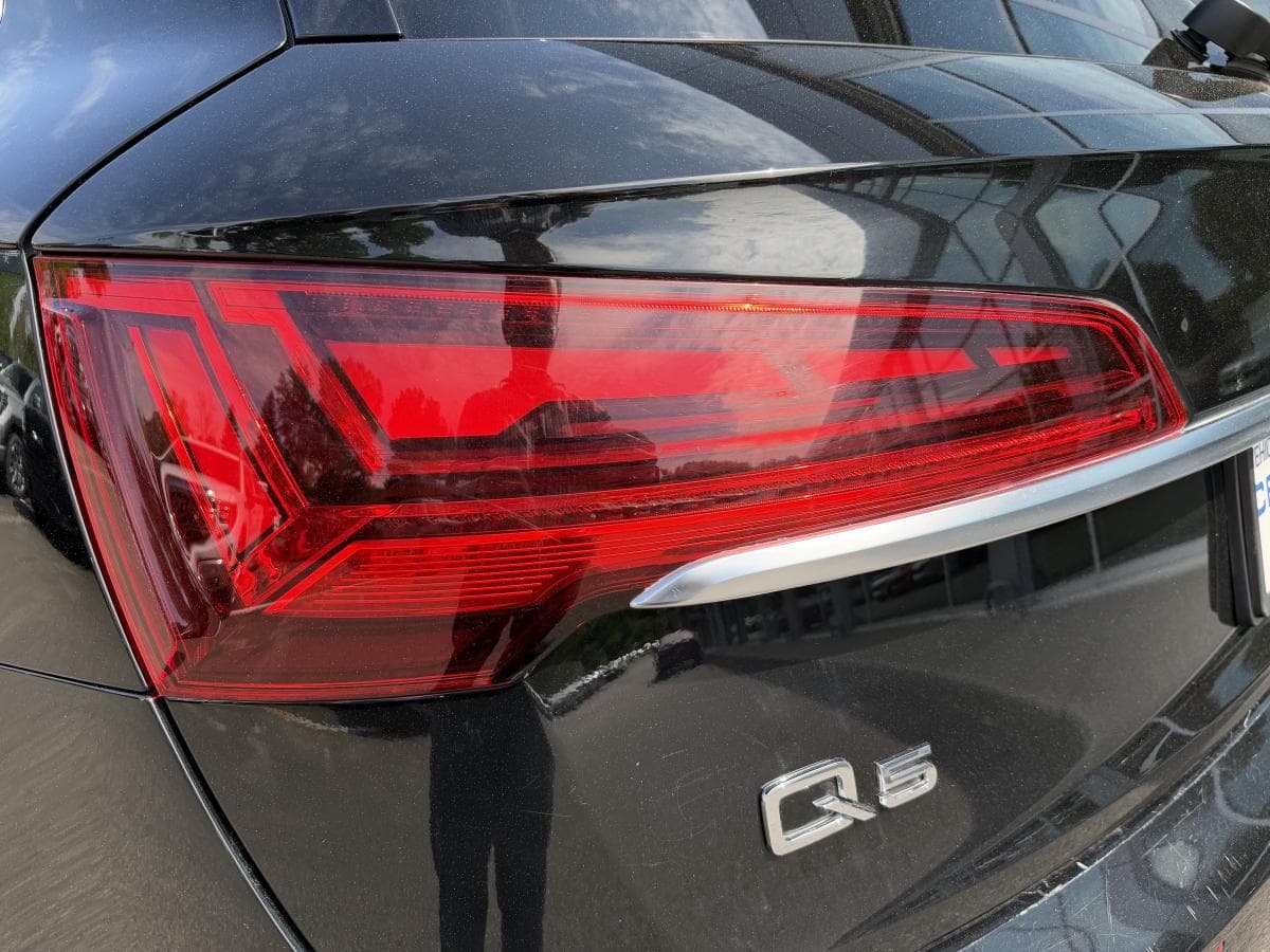 Audi Q5 2023 — photo 10