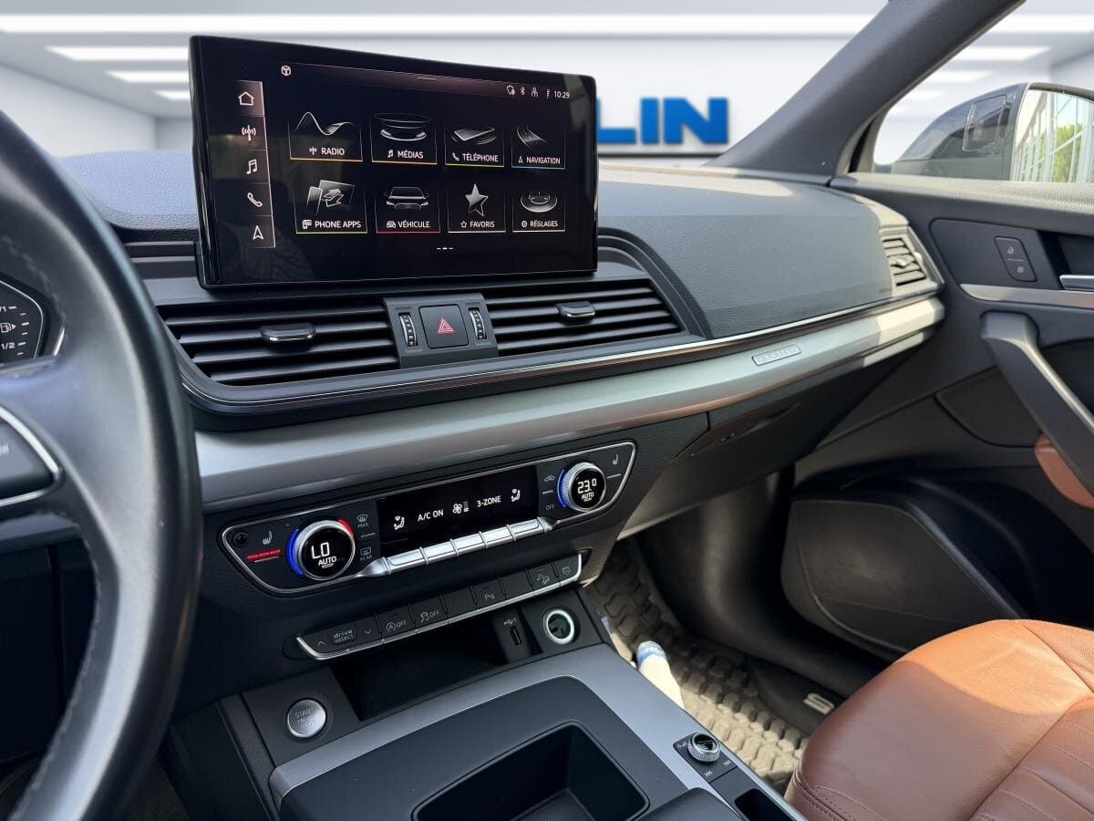 Audi Q5 2023 — photo 18