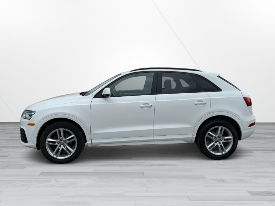 Audi Q3 2018 — photo 8